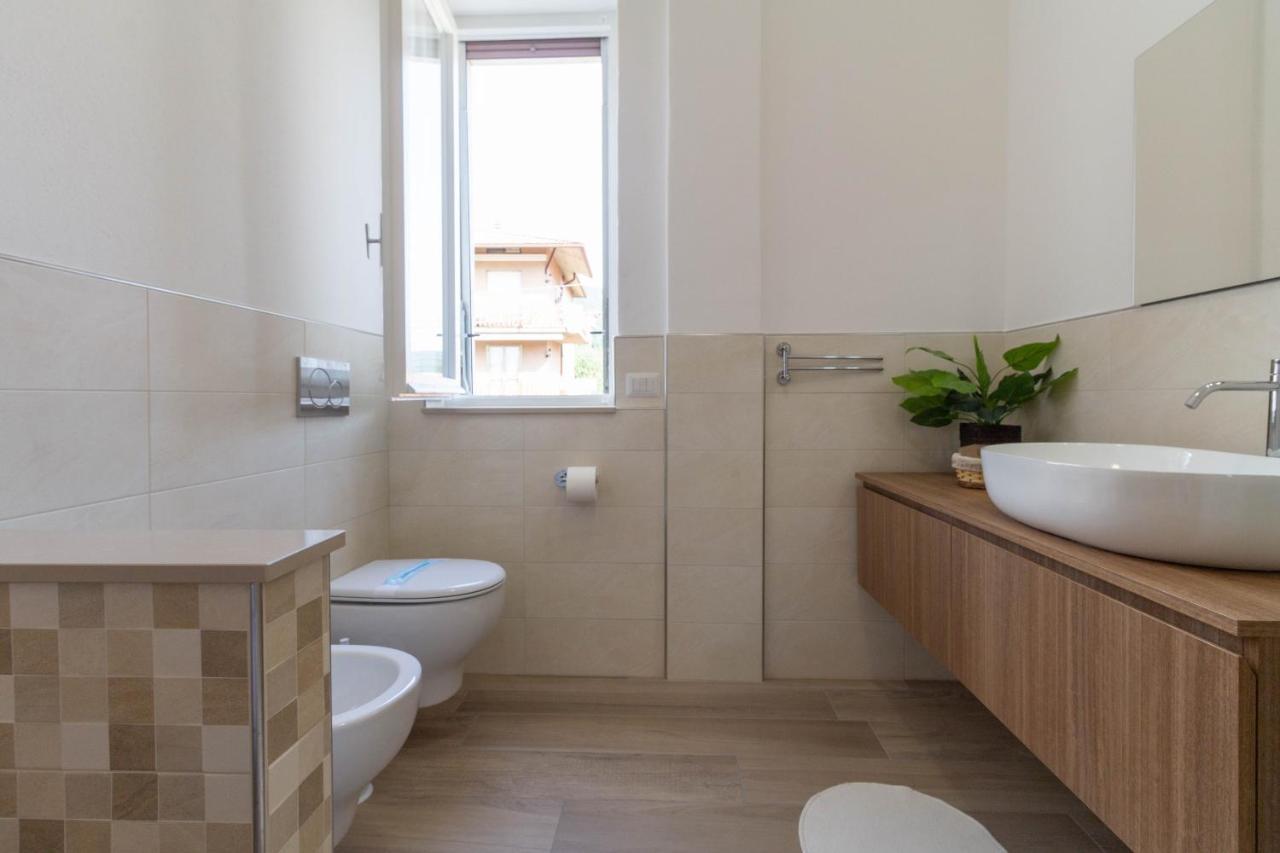 Mamma Ciccia Holiday Home - Casa Imperia Mandello del Lario Luaran gambar