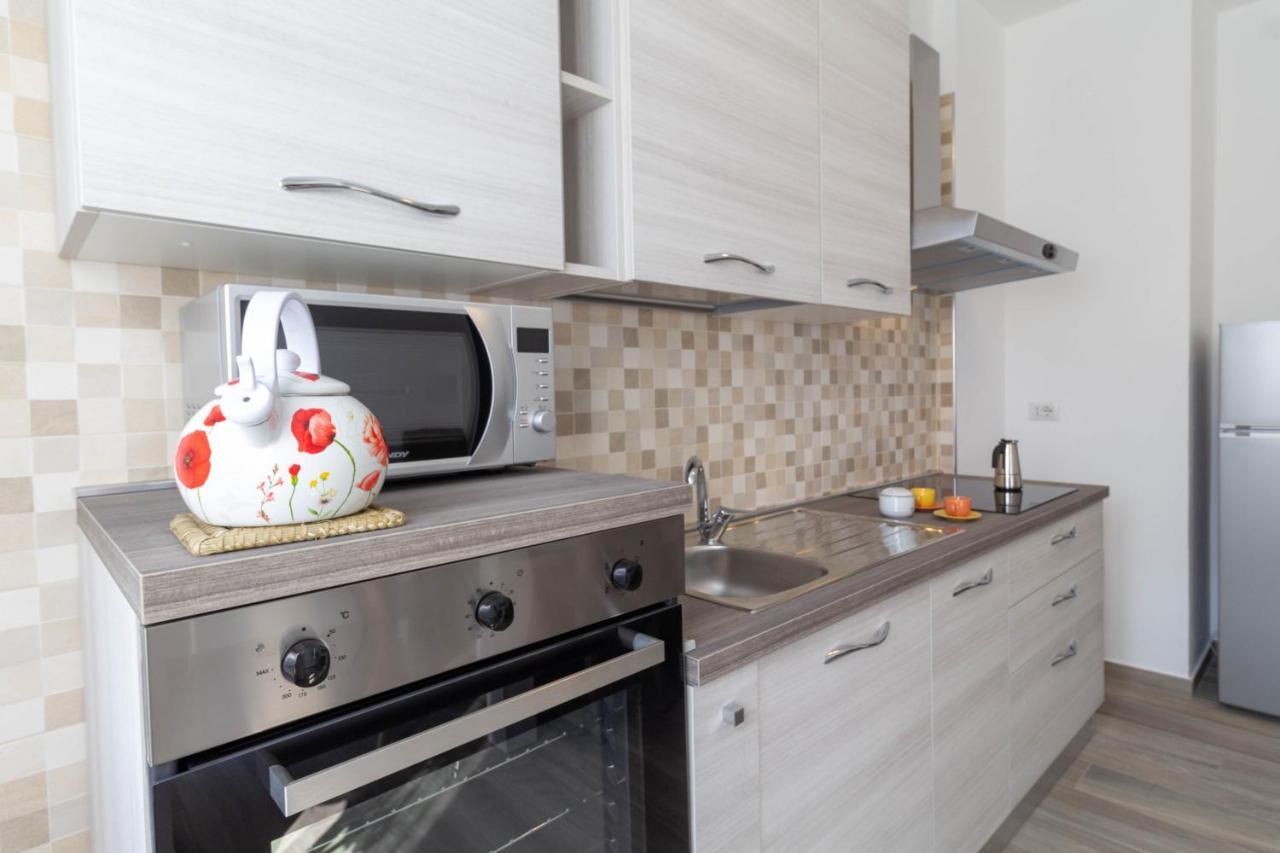 Mamma Ciccia Holiday Home - Casa Imperia Mandello del Lario Luaran gambar