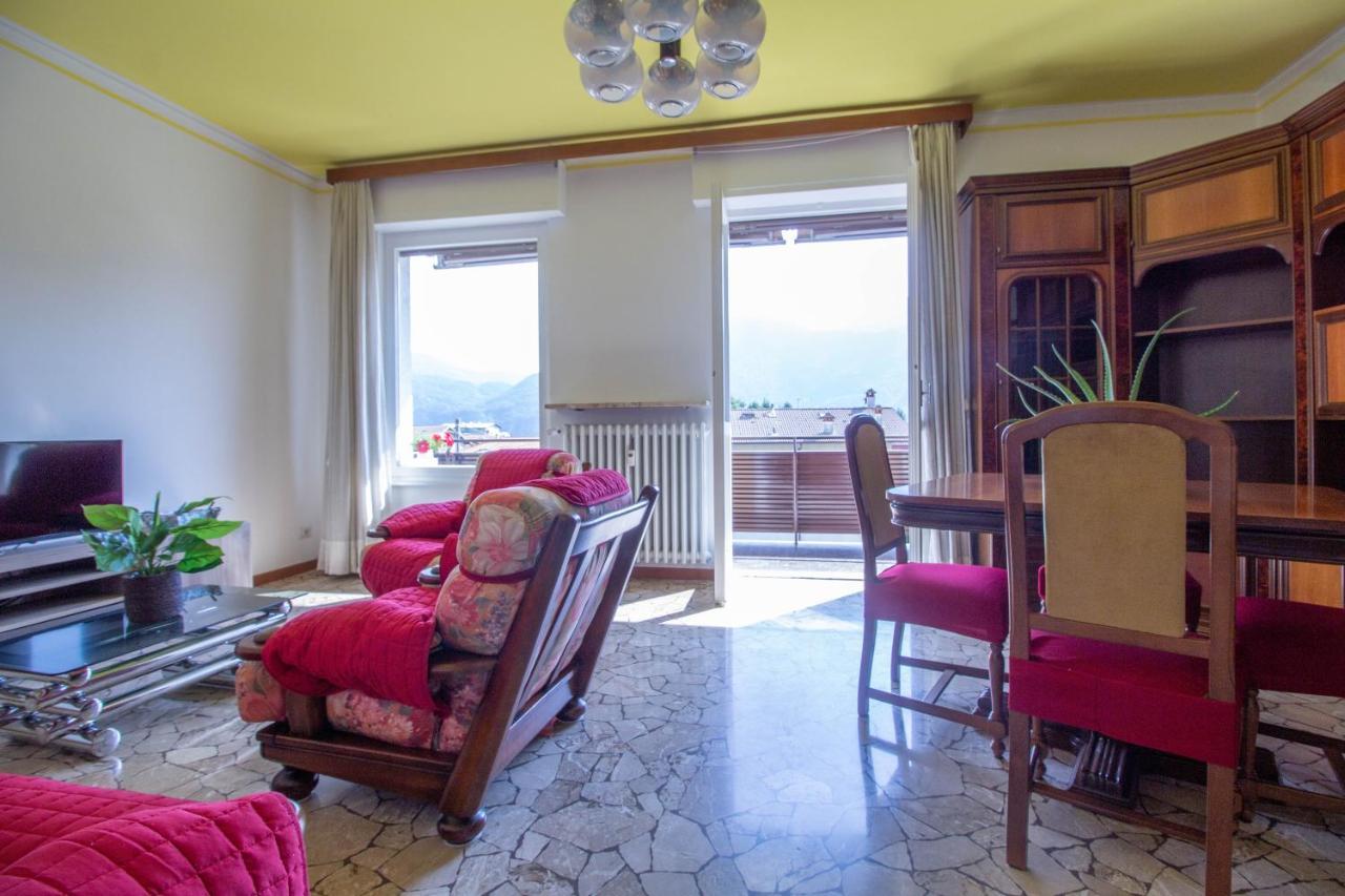 Mamma Ciccia Holiday Home - Casa Imperia Mandello del Lario Luaran gambar